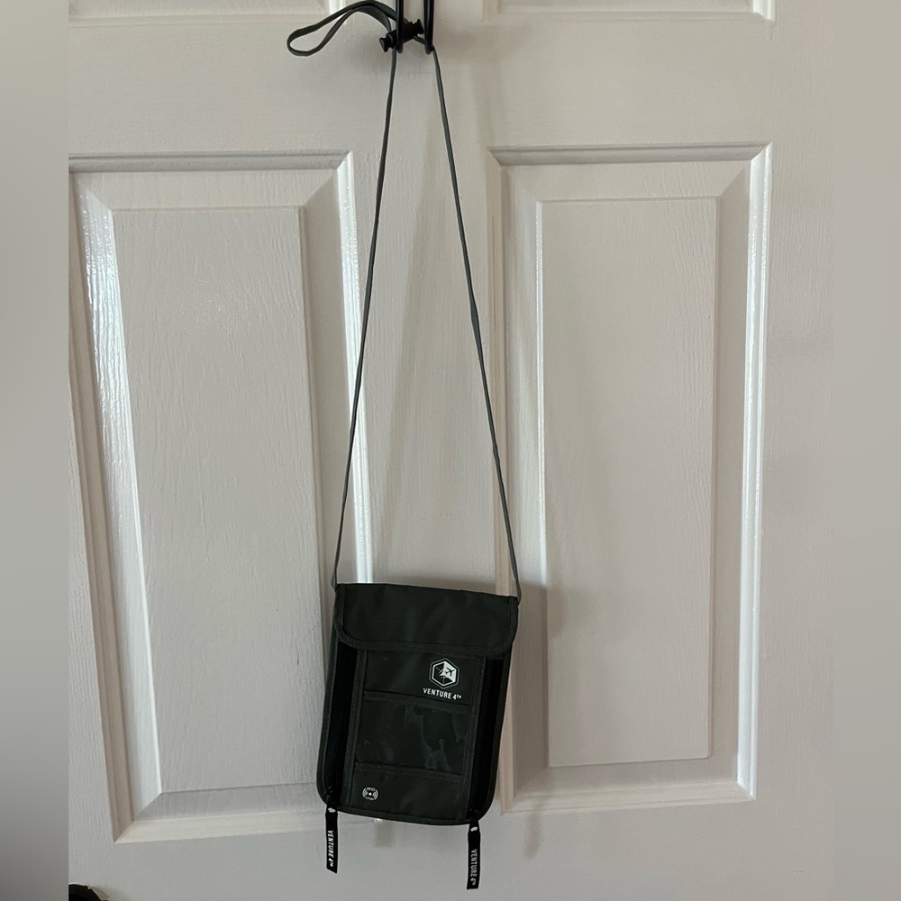 Crossbody travel bag venture 4th brand 8 x 6 gray
